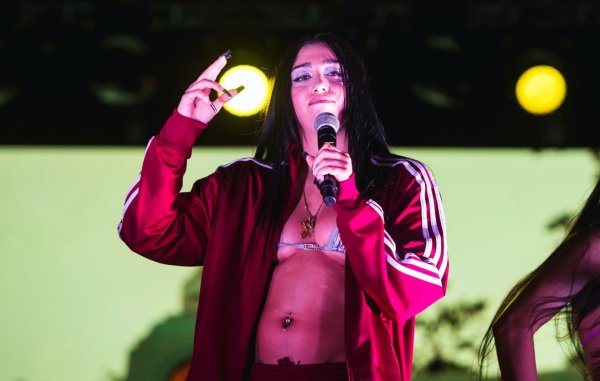 Lourdes León, la hija de Madonna, debutó como Lolahol en el festival de Madrid