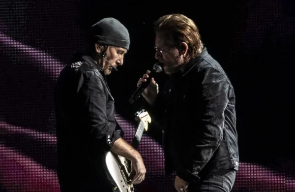 U2 arranca sus conciertos en Las Vegas sin su baterista Larry Mullen Jr