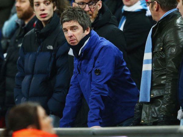 Noel Gallagher muy enojado con el VAR en la Premier League