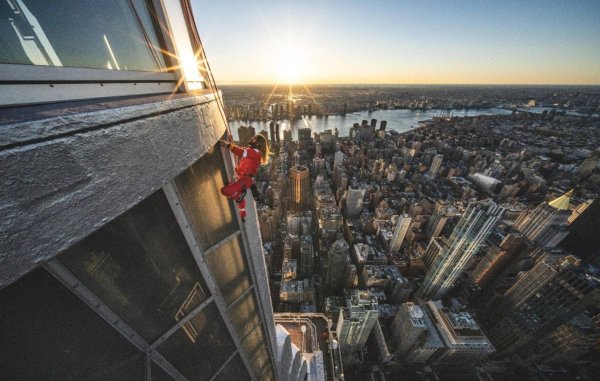 Jared Leto escaló el Empire State y anunció una gira mundial de Thirty Seconds to Mars