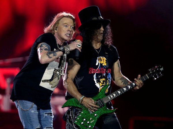 Demandan a Guns ‘N’ Roses por violación de derechos de autor y acoso sexual