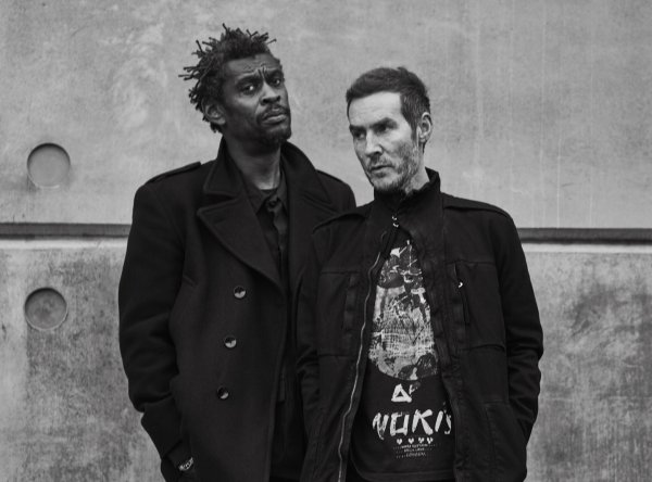 Tras 5 años Massive Attack vuelve a tocar en vivo