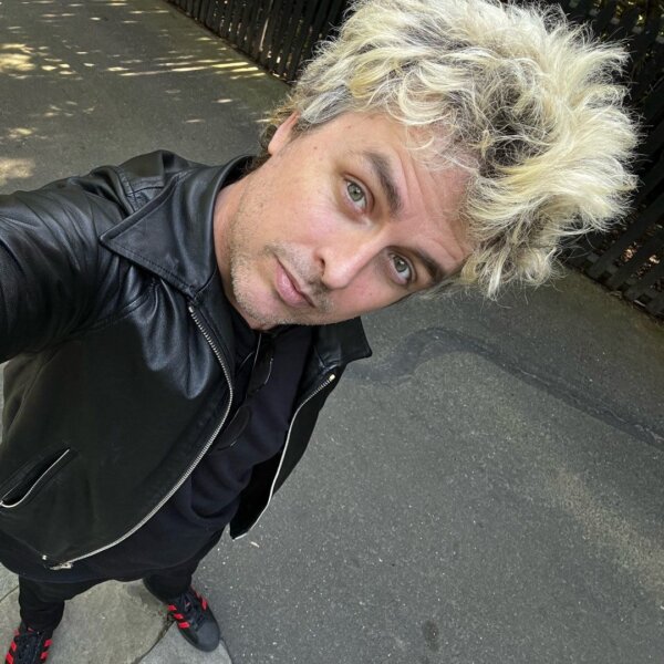 Billie Joe Armstrong, de Green Day, culpa al alcohol de su miedo escénico