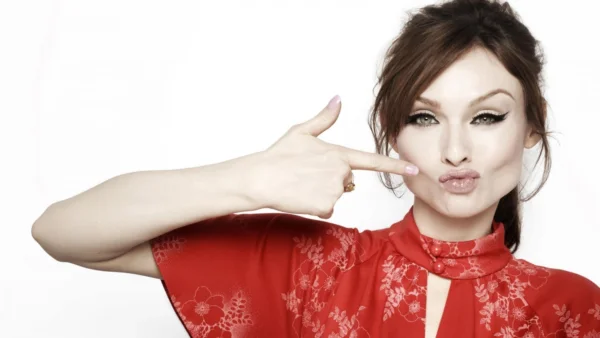 Sophie Ellis Bextor publicará por primera vez en vinilo “Murder On The Dancefloor”