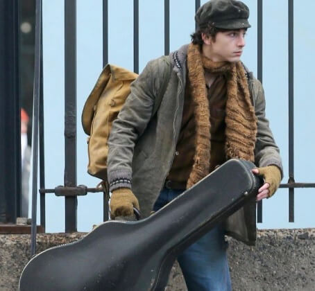 Se filtran imágenes de Timothée Chalamet como Bob Dylan