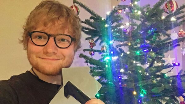 Ed Sheeran compuso una canción para una película navideña