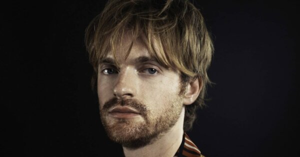Finneas adelanta su segundo álbum solista