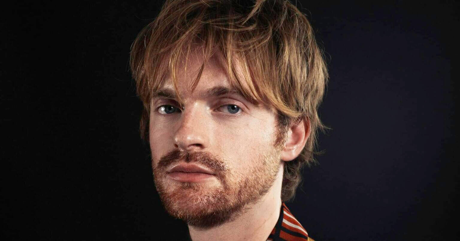 Finneas adelanta su segundo álbum solista