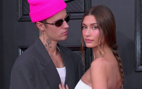 Justin Bieber anunció el nacimiento de su primer hijo