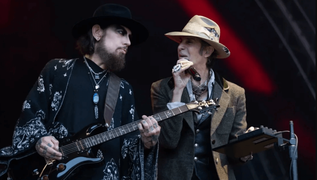Pelea entre miembros de Jane’s Addiction en pleno show