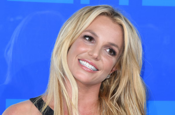 Britney Spears está escribiendo otra novela