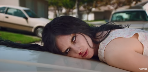 Lady Gaga comparte el video de “Disease”