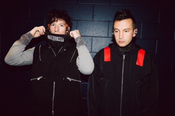 Twenty One Pilots comparte su nueva canción, “The Line”