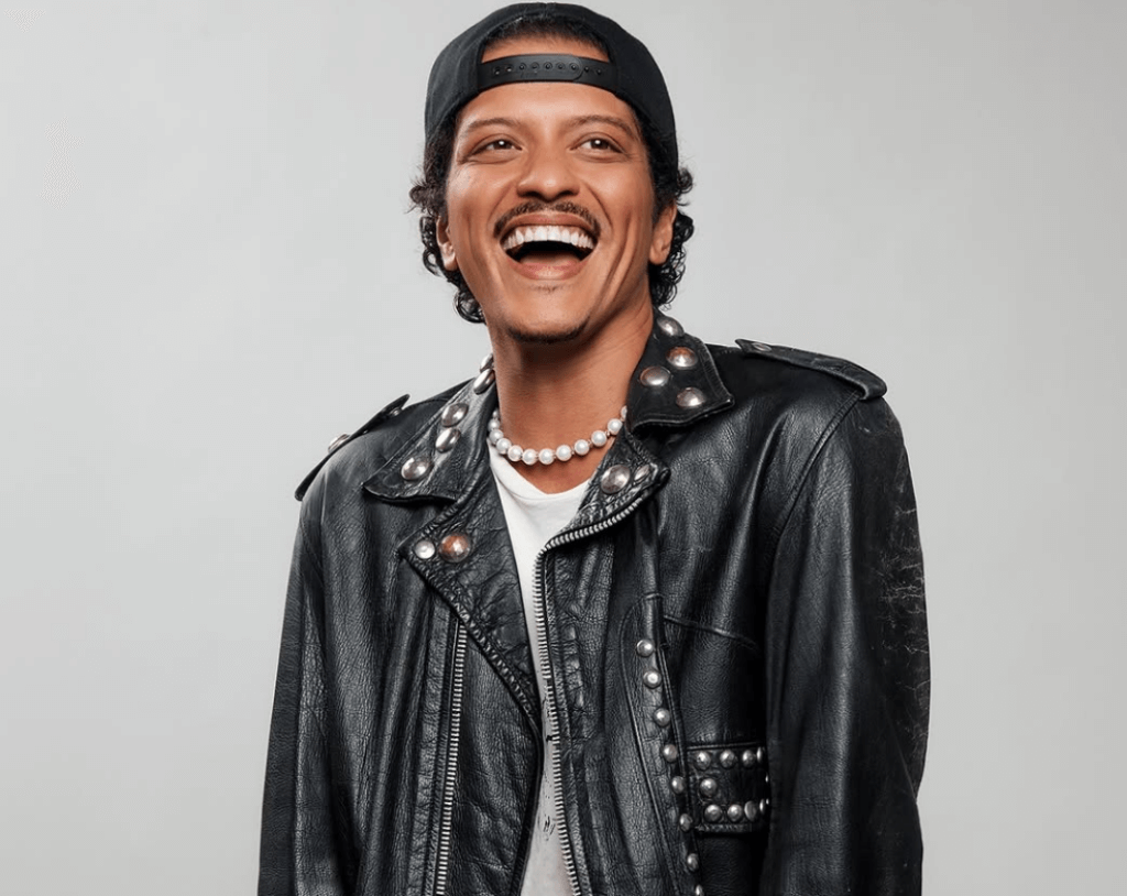 Bruno Mars es el artista más escuchado en Spotify