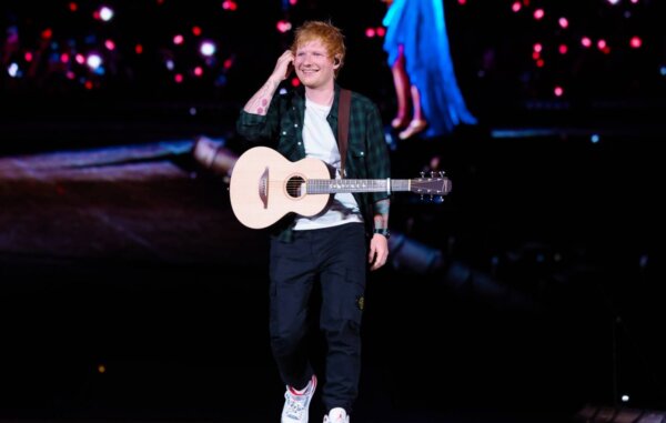 La policía suspende la actuación callejera de Ed Sheeran
