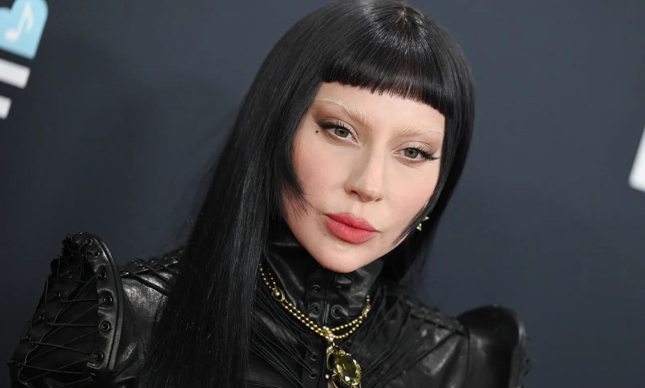 Lady Gaga sorprende con versiones acústicas de “Mayhem”