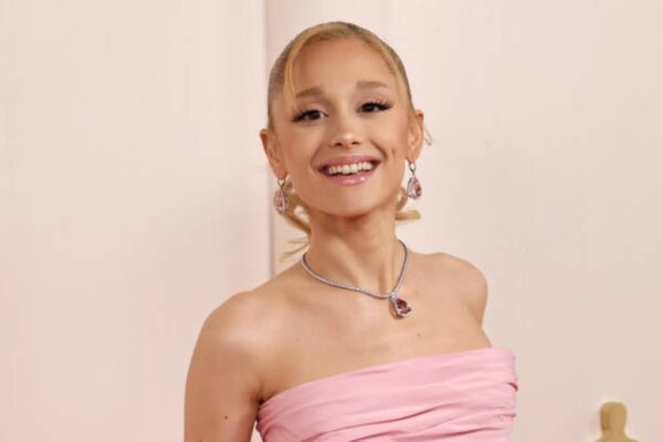 Ariana Grande anuncia su nuevo cortometraje