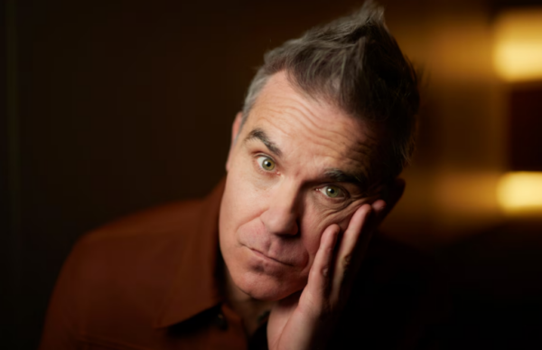 Robbie Williams revela que le diagnosticaron una rara enfermedad